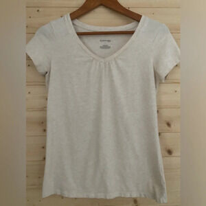 ST JOHN’S BAY Women’s V-Neck Top | Color: Beige | Size: S